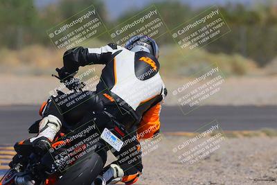 media/Sep-25-2023-Moto Forza (Mon) [[81ffa65e0a]]/B-C Group/Session 4 (Turn 2 Backside)/